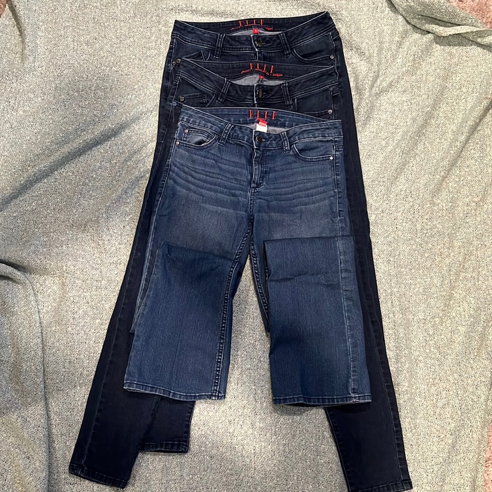 Elle straight leg/bootcut jean lot of 3